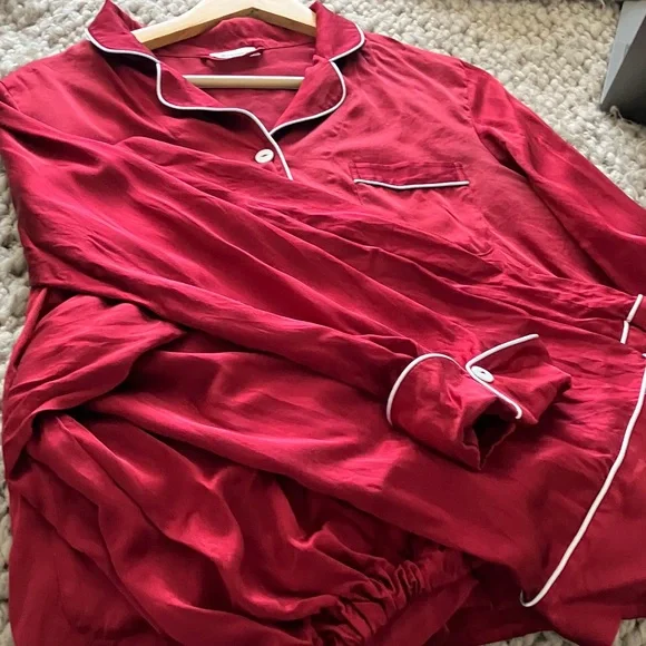 LILYSILK Women's Red PJ Set, (Small) - Picture 2 of 7